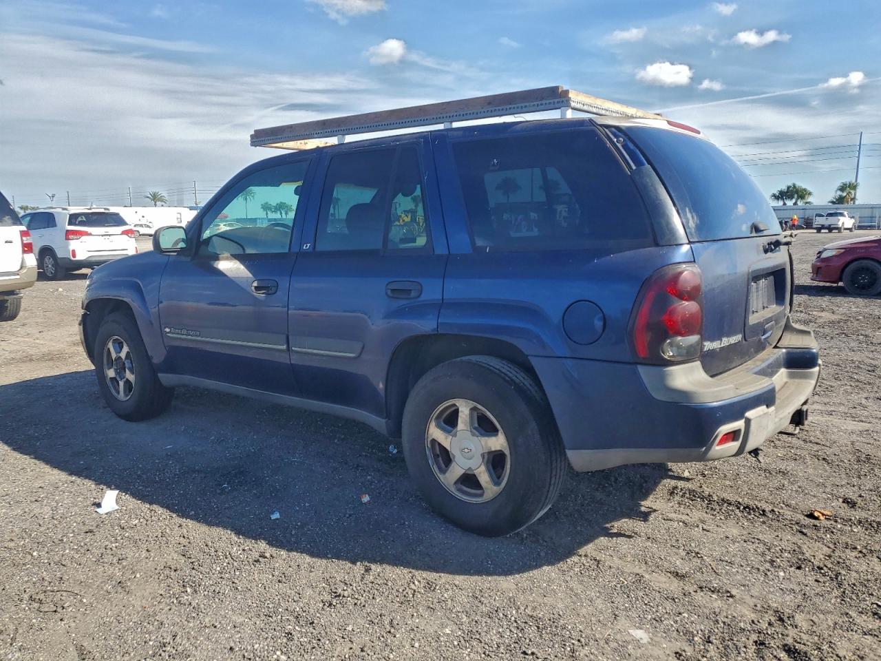 2002 CHEVROLET TRAILBLAZER photo 2