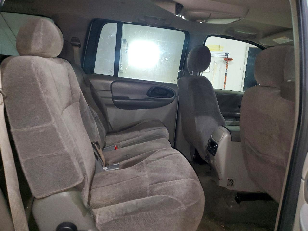 2004 CHEVROLET TRAILBLAZER EXT LS photo 10