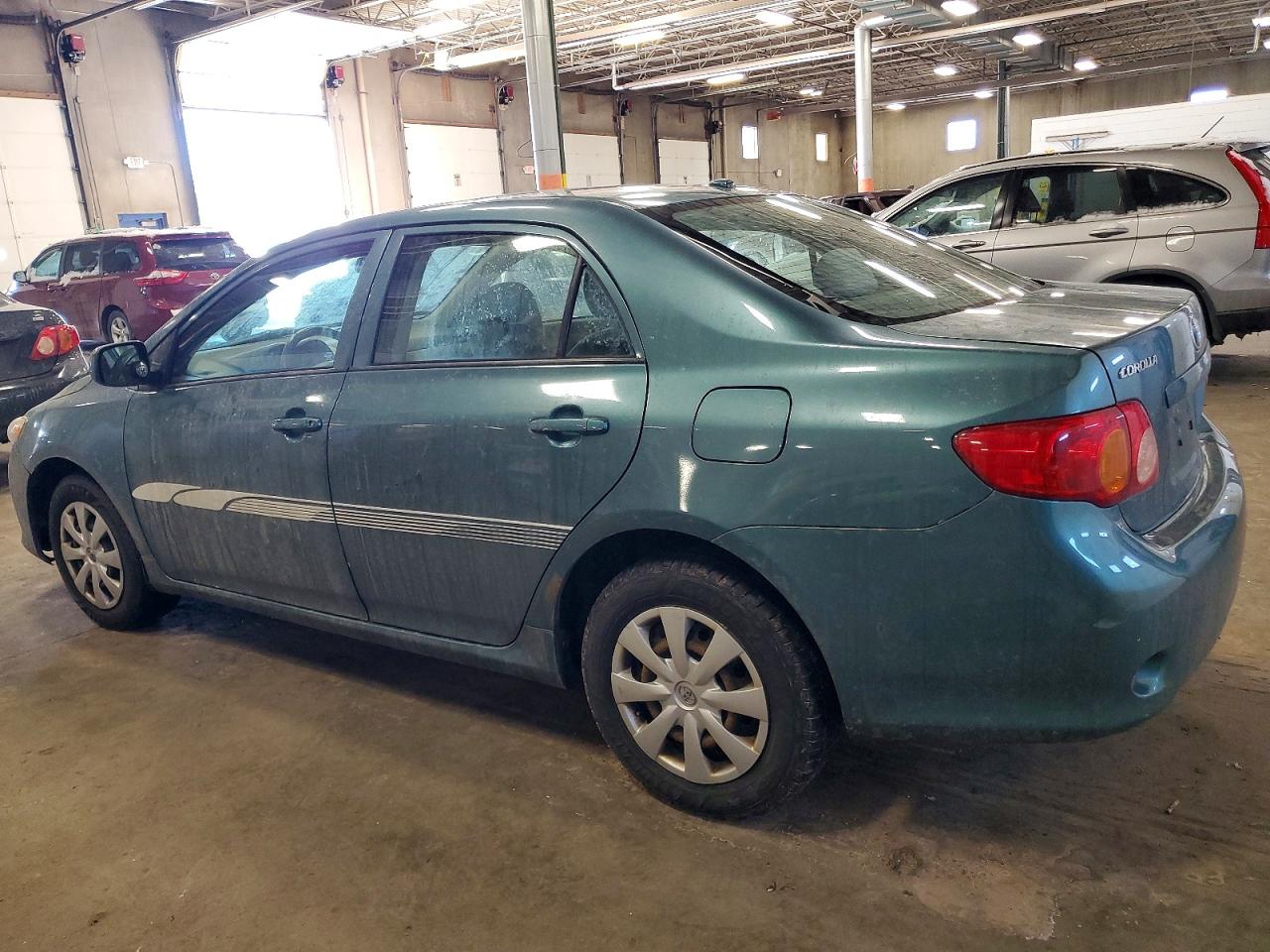 2009 TOYOTA COROLLA photo 2