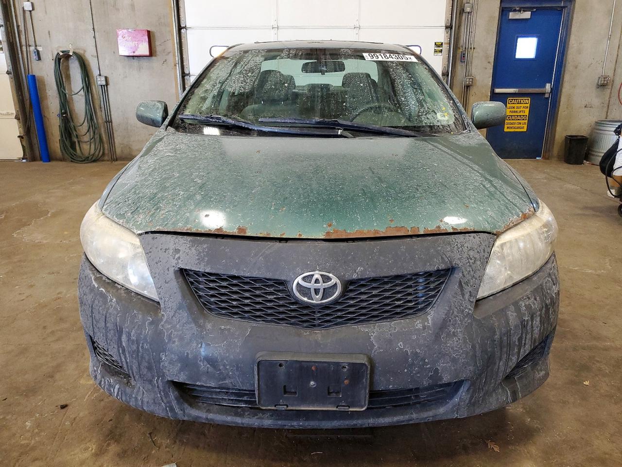 2009 TOYOTA COROLLA photo 5