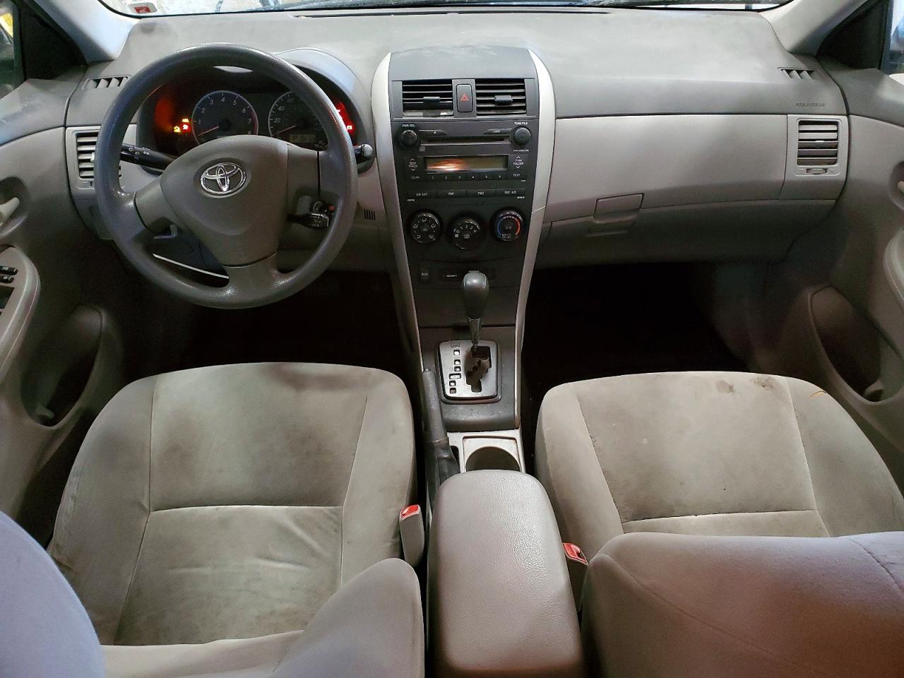 2009 TOYOTA COROLLA photo 8