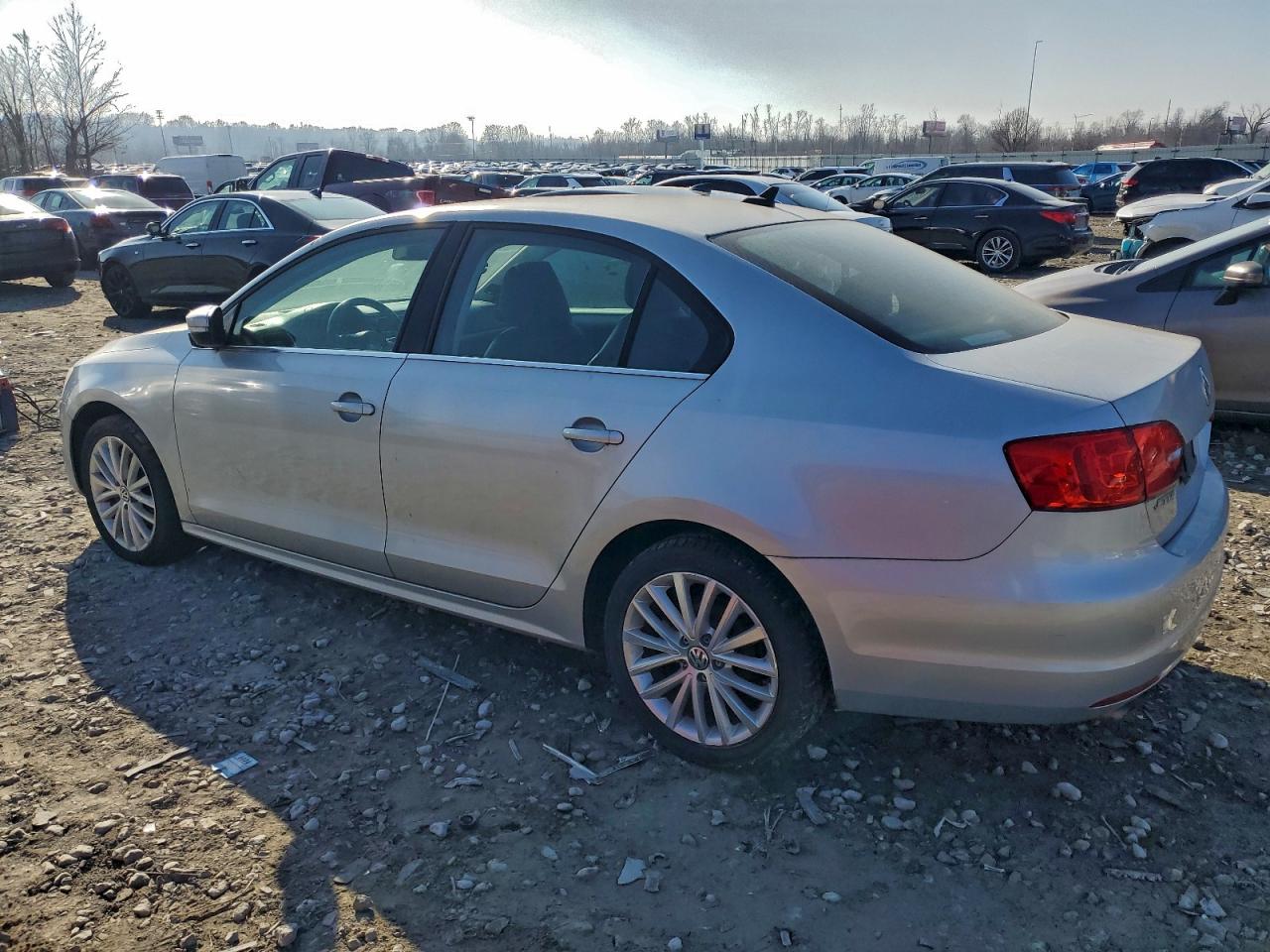 2013 VOLKSWAGEN JETTA TDI photo 2