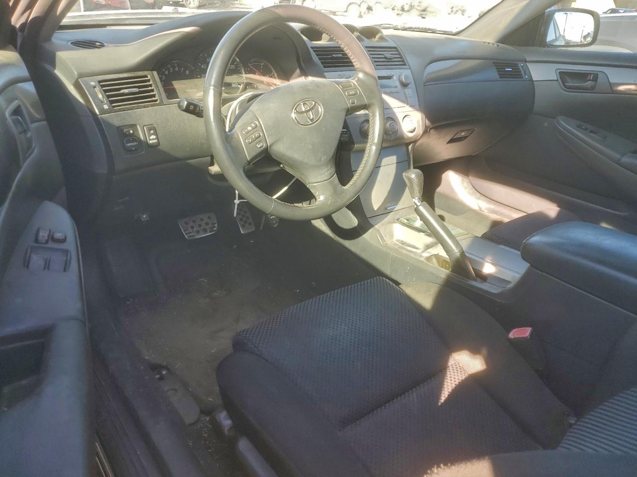 2005 TOYOTA CAMRY SOLARA SE photo 8