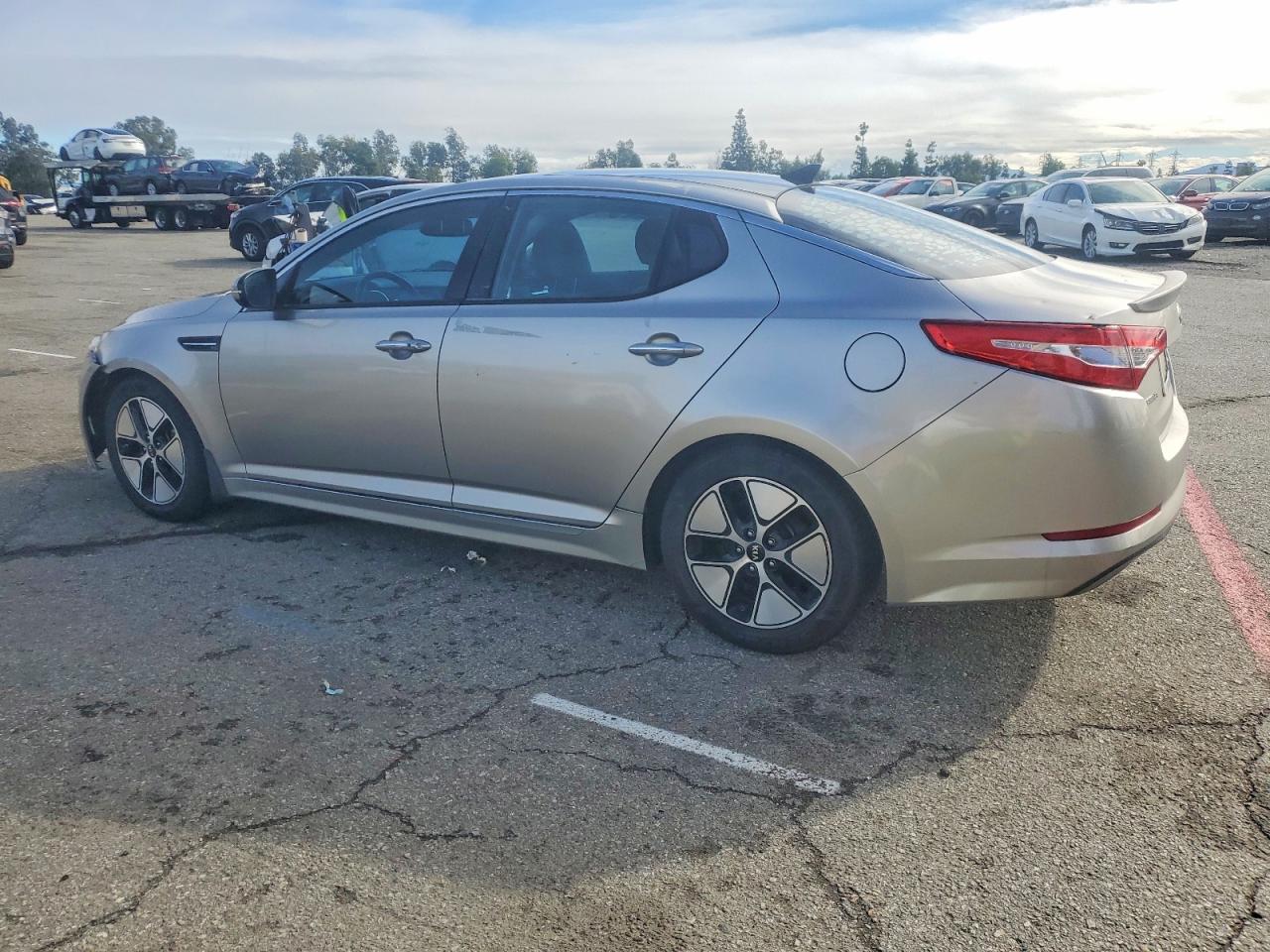 2013 KIA OPTIMA HYBRID photo 2