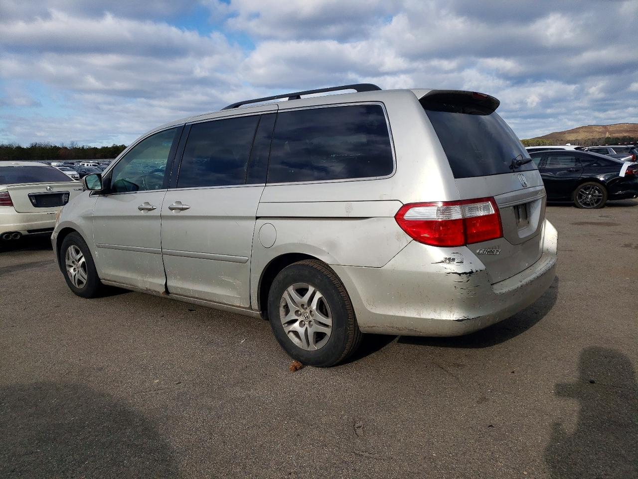 2006 HONDA ODYSSEY EX photo 2