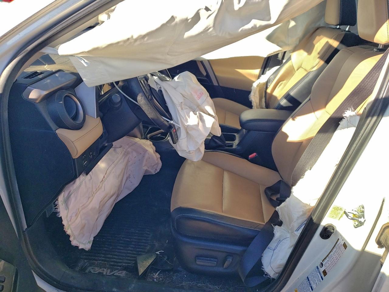 2016 TOYOTA RAV4 HV LIMITED photo 7