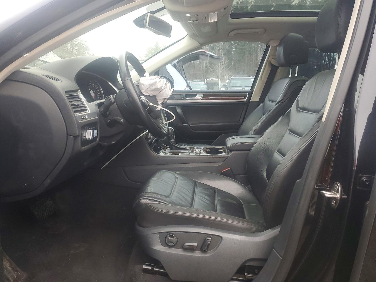 2015 VOLKSWAGEN TOUAREG V6 TDI photo 7