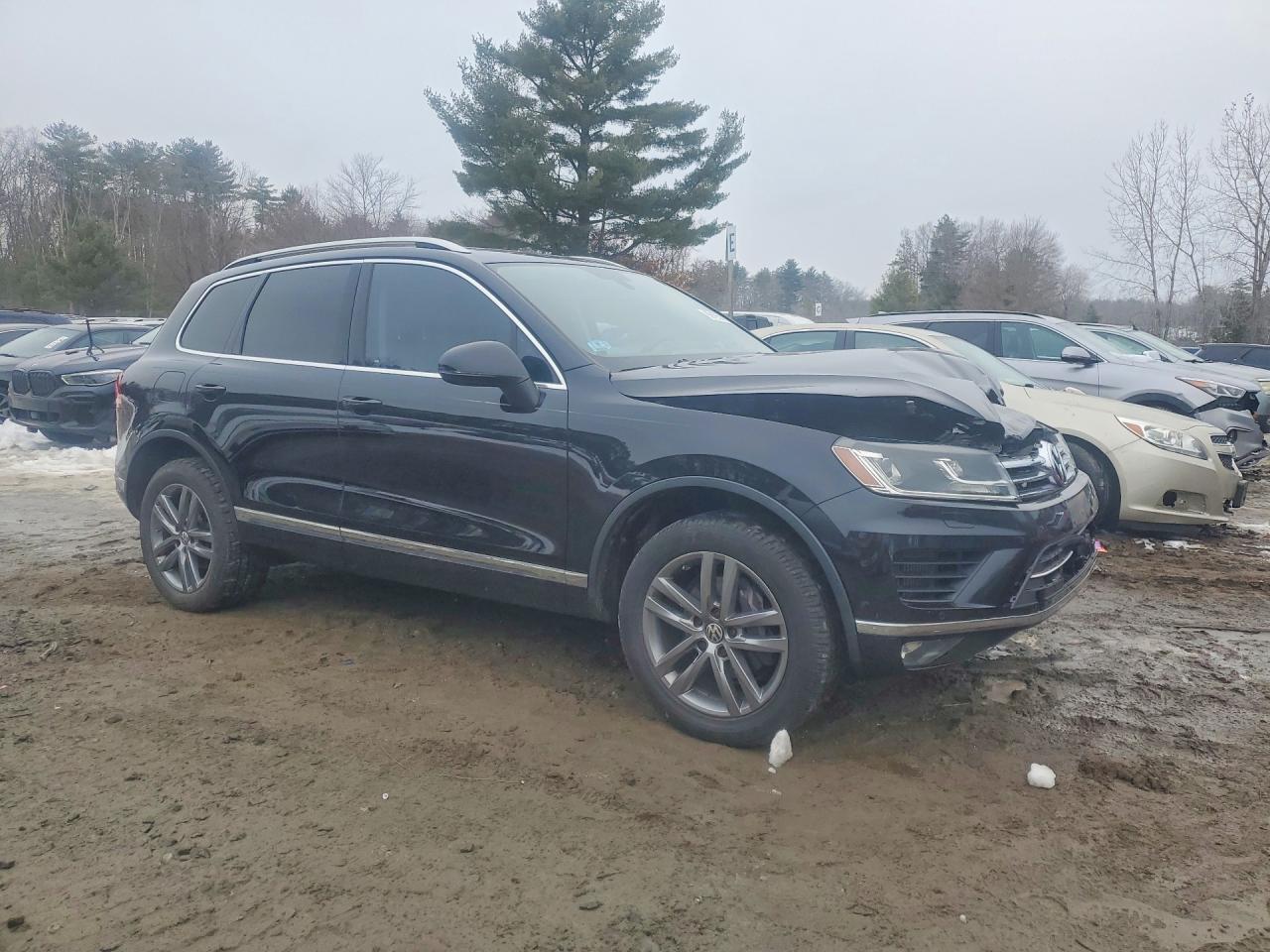 2015 VOLKSWAGEN TOUAREG V6 TDI photo 4