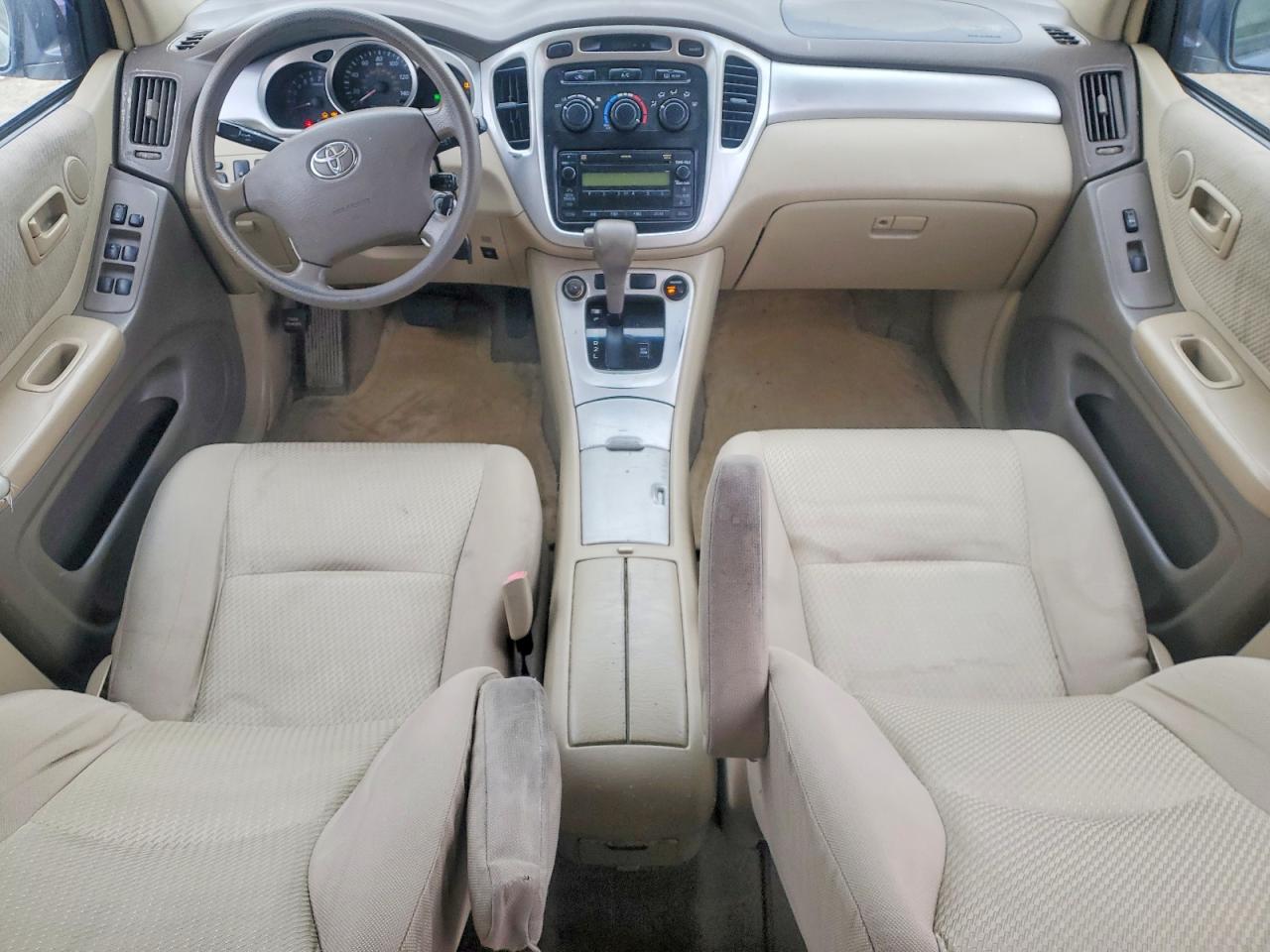 2005 TOYOTA HIGHLANDER photo 8