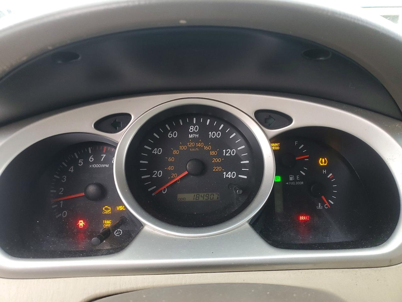 2005 TOYOTA HIGHLANDER photo 9