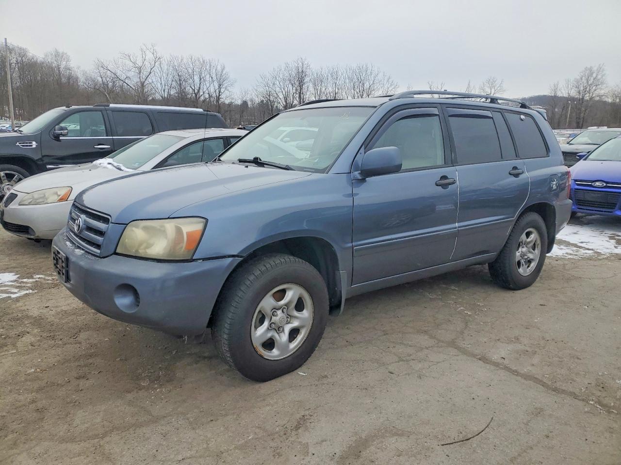2005 TOYOTA HIGHLANDER
