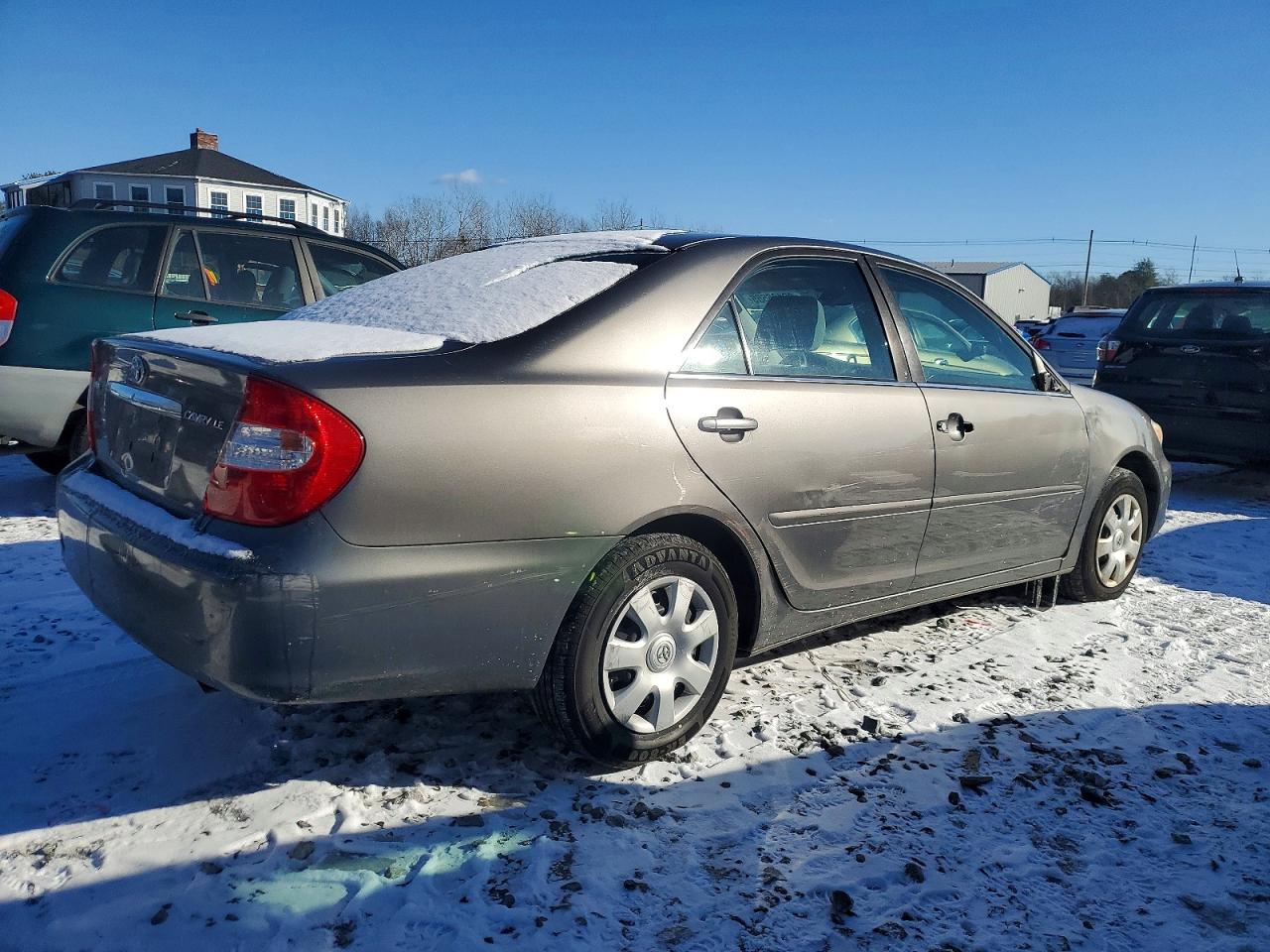 2002 TOYOTA CAMRY LE photo 3