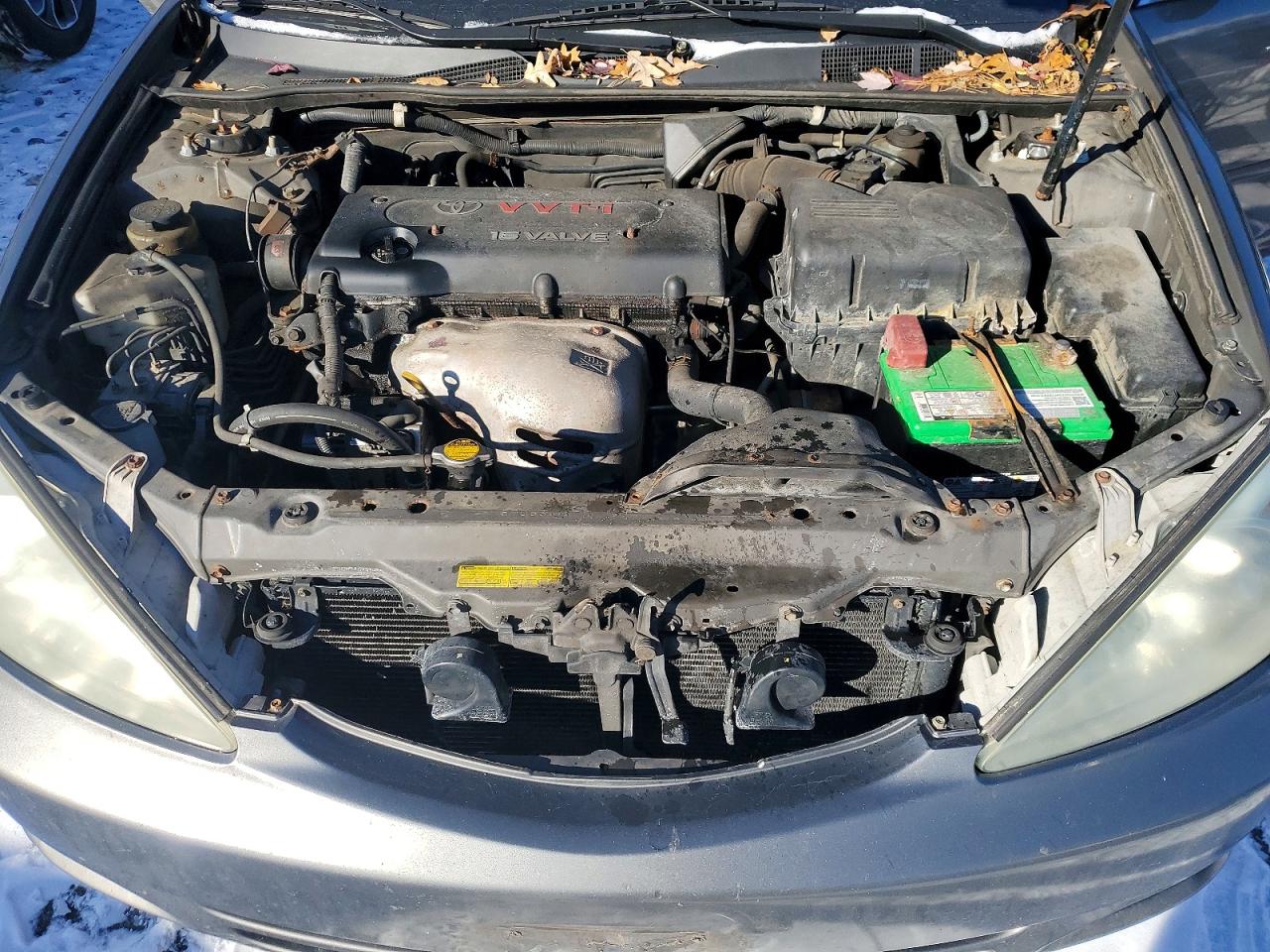 2002 TOYOTA CAMRY LE photo 11