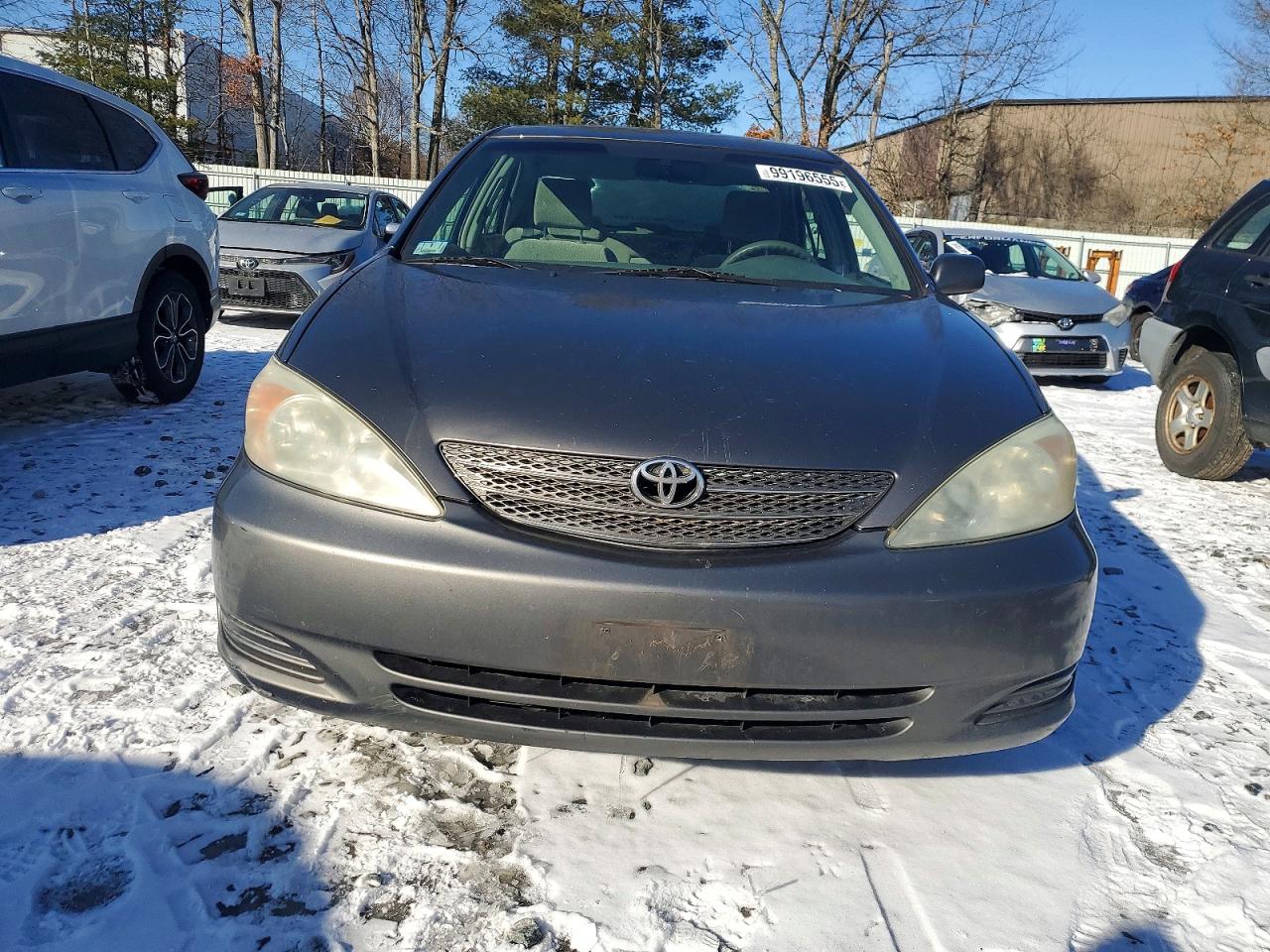 2002 TOYOTA CAMRY LE photo 5