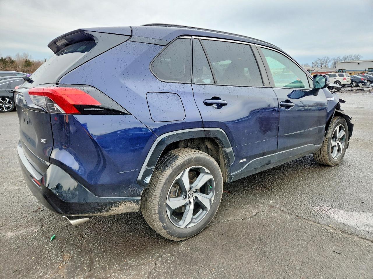 2021 TOYOTA RAV4 PRIME SE photo 3