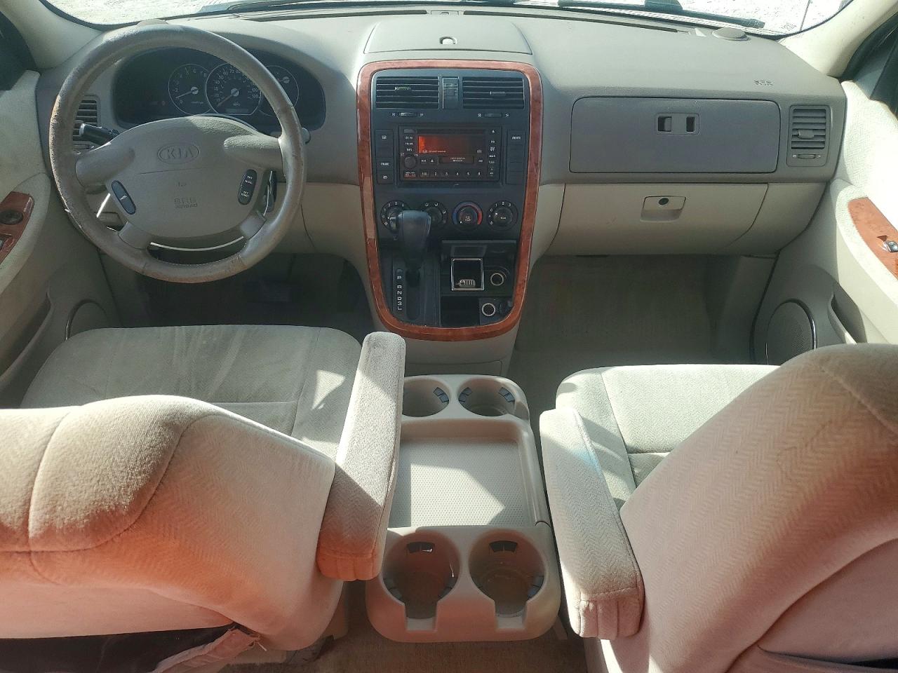 2005 KIA SEDONA EX photo 8