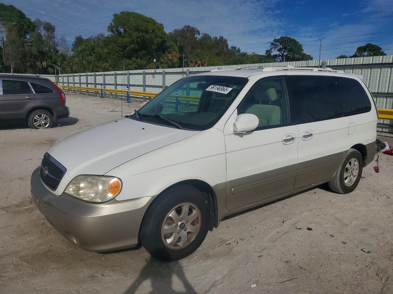 2005 KIA SEDONA