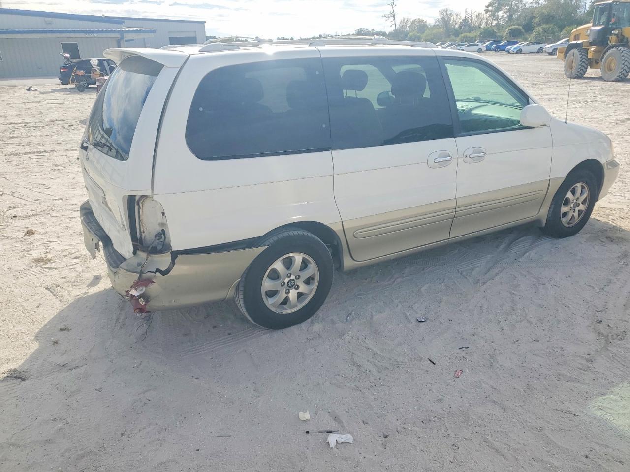 2005 KIA SEDONA EX photo 3