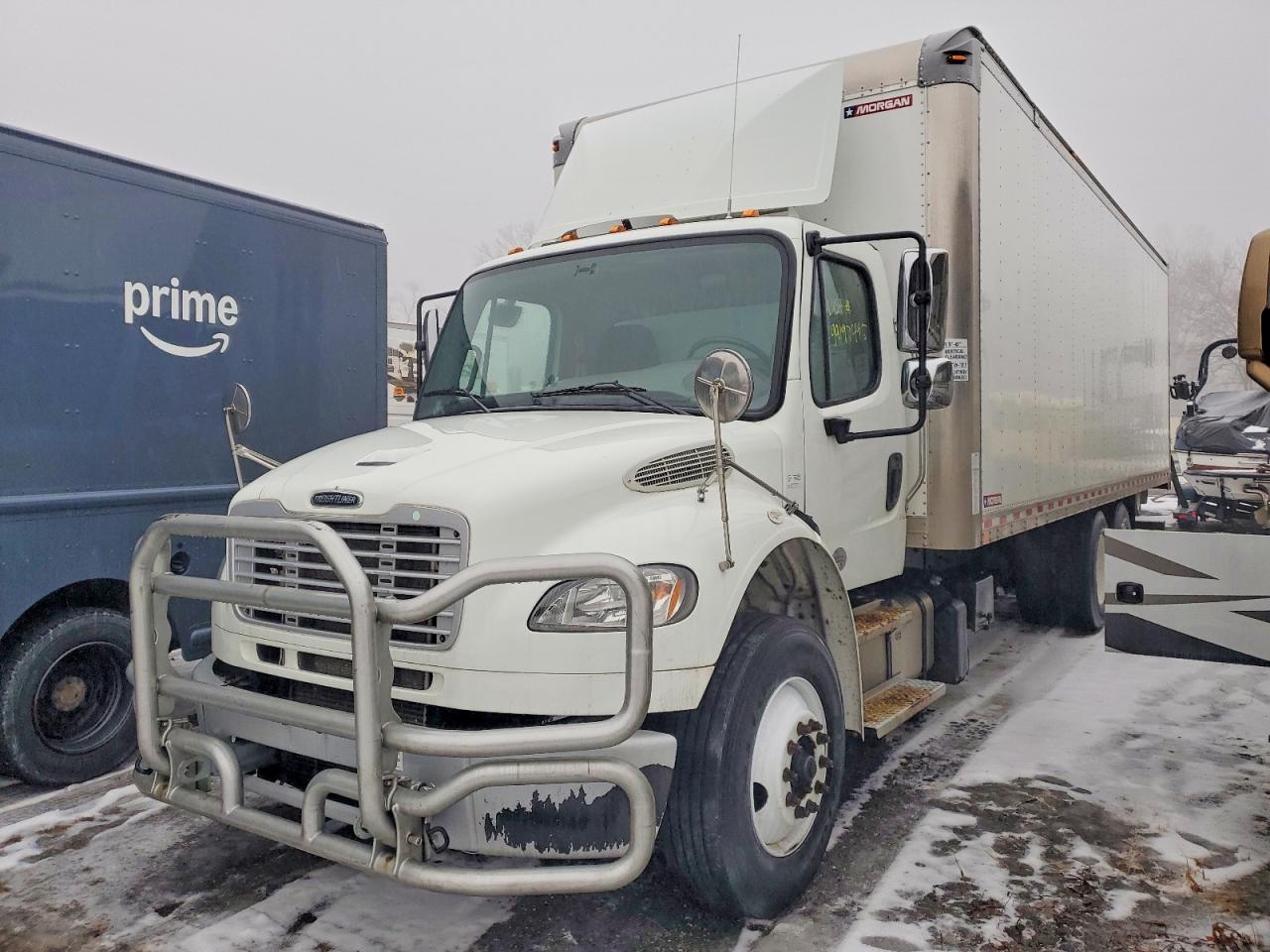 2020 FREIGHTLINER BUSINESS CLASS M2 BOX TRUCK photo 2
