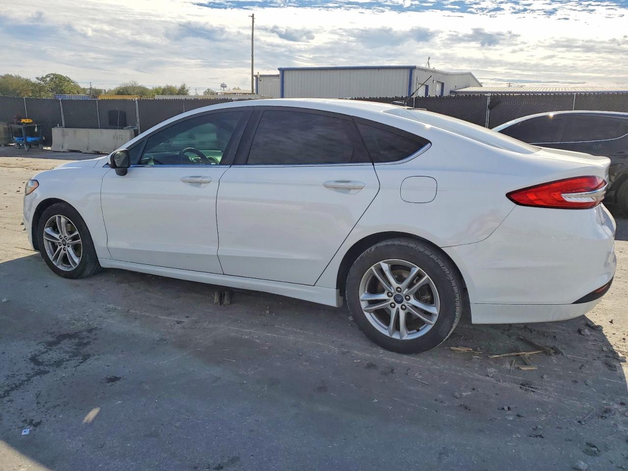 2018 FORD FUSION SE photo 3