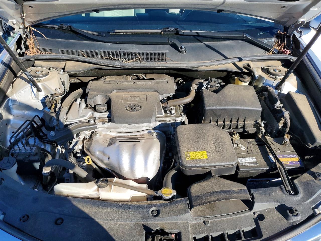 2014 TOYOTA CAMRY L photo 11