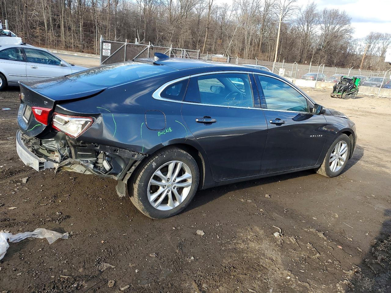 2018 CHEVROLET MALIBU LT photo 3