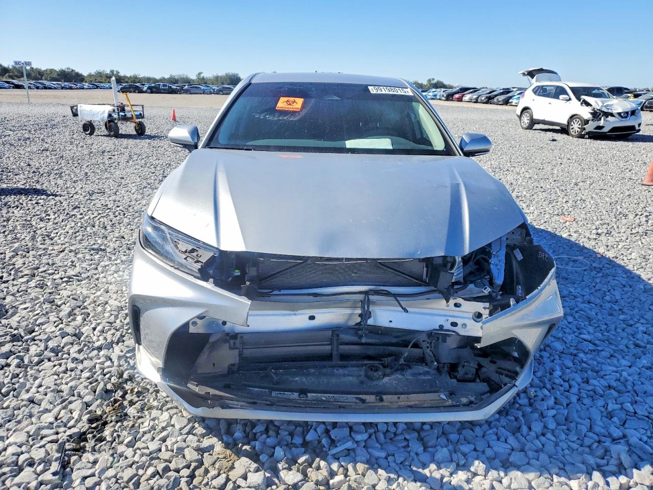 2025 TOYOTA CAMRY LE photo 5