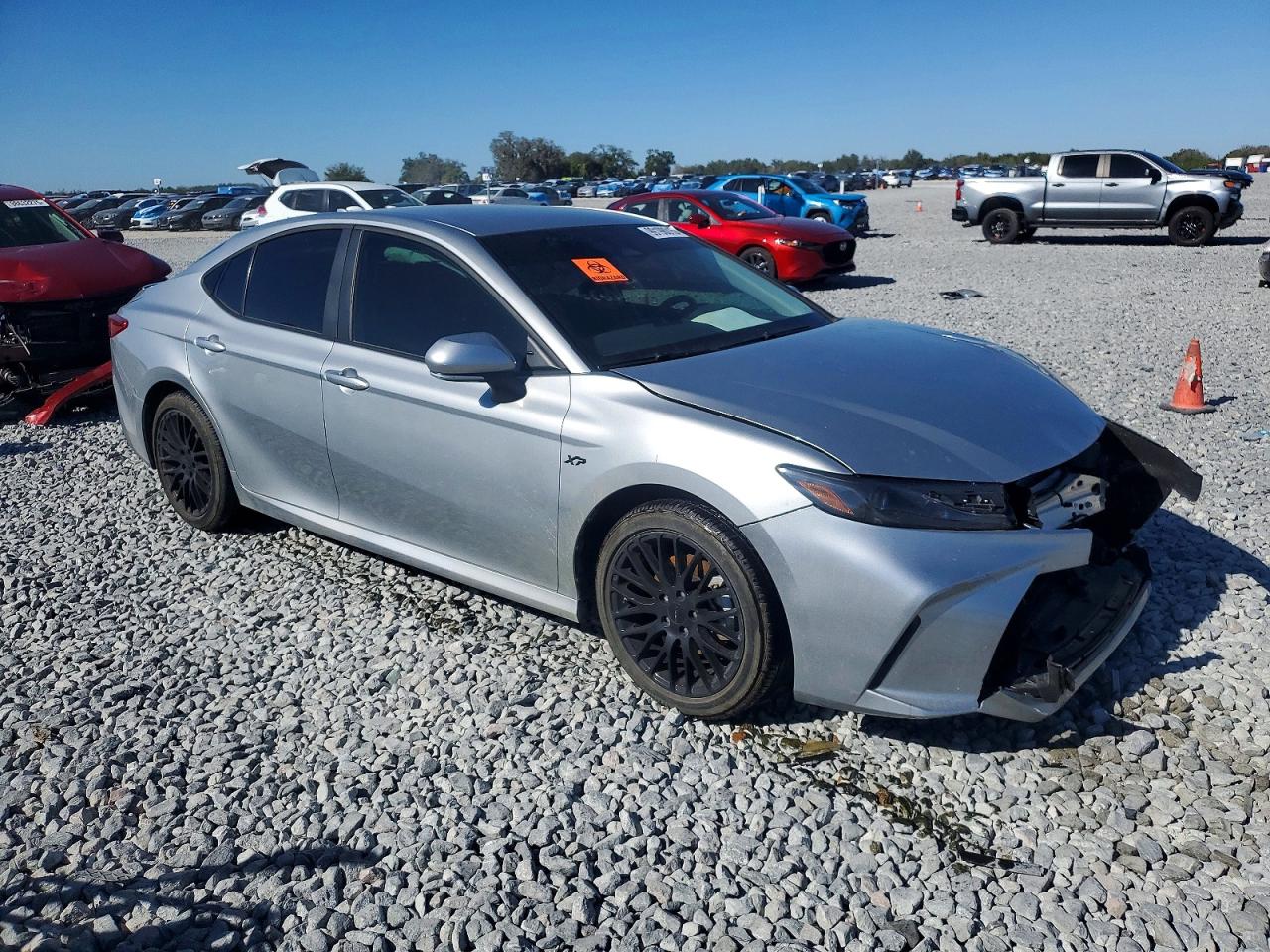 2025 TOYOTA CAMRY LE photo 4
