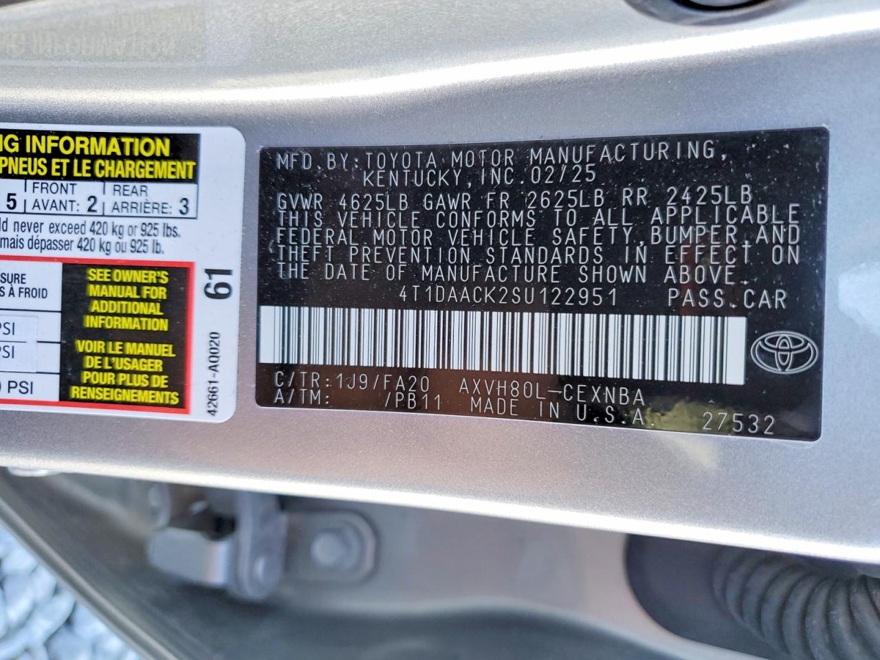 2025 TOYOTA CAMRY LE photo 12