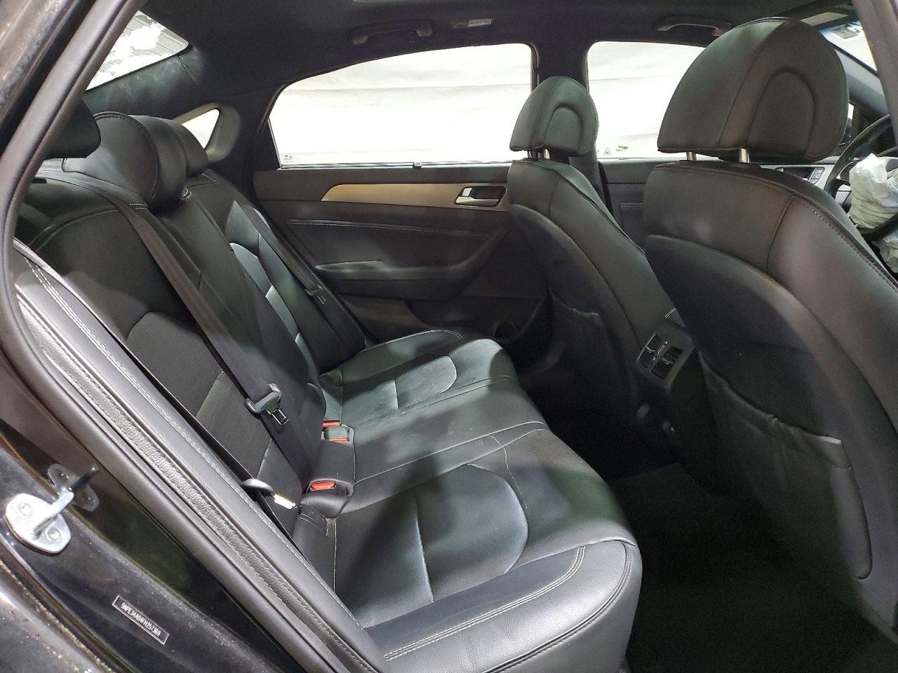 2015 HYUNDAI SONATA SPORT photo 10