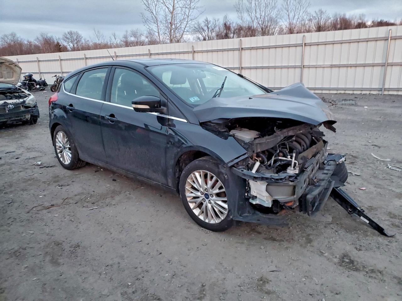 2015 FORD FOCUS TITANIUM photo 4