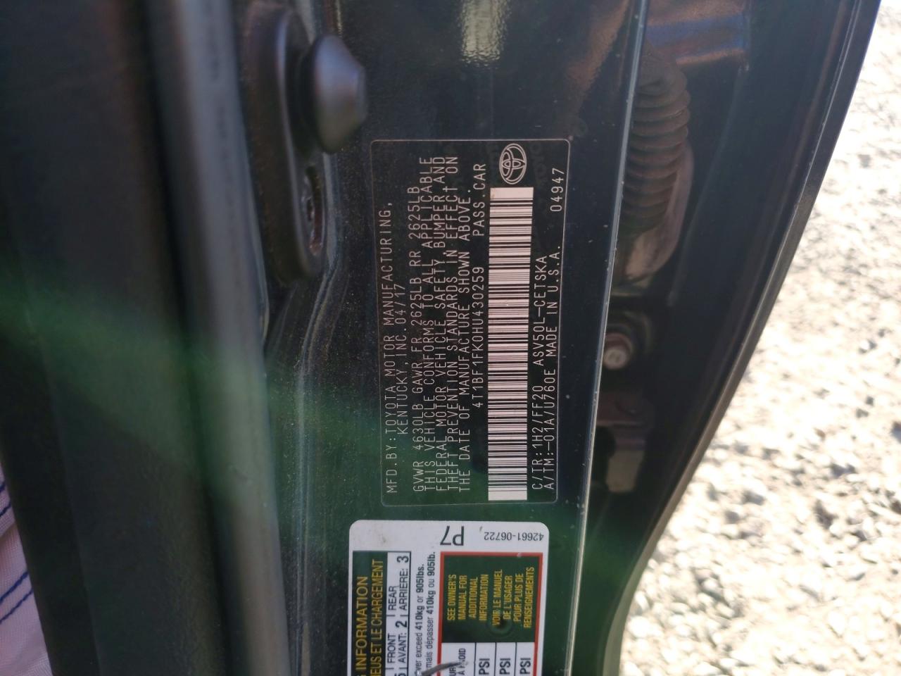 2017 TOYOTA CAMRY LE photo 12