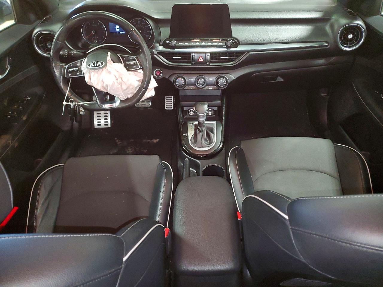2021 KIA FORTE GT LINE photo 15