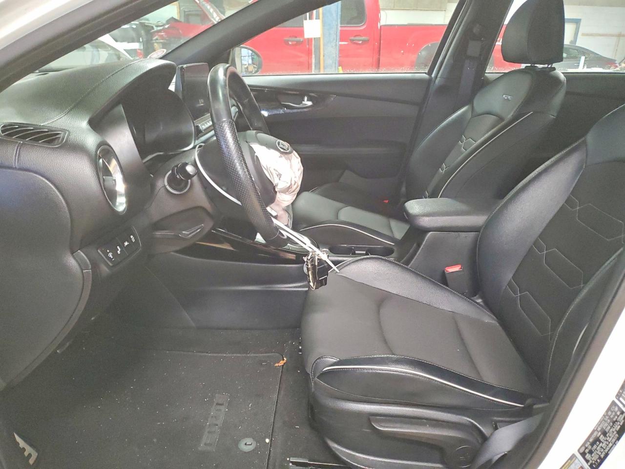 2021 KIA FORTE GT LINE photo 13