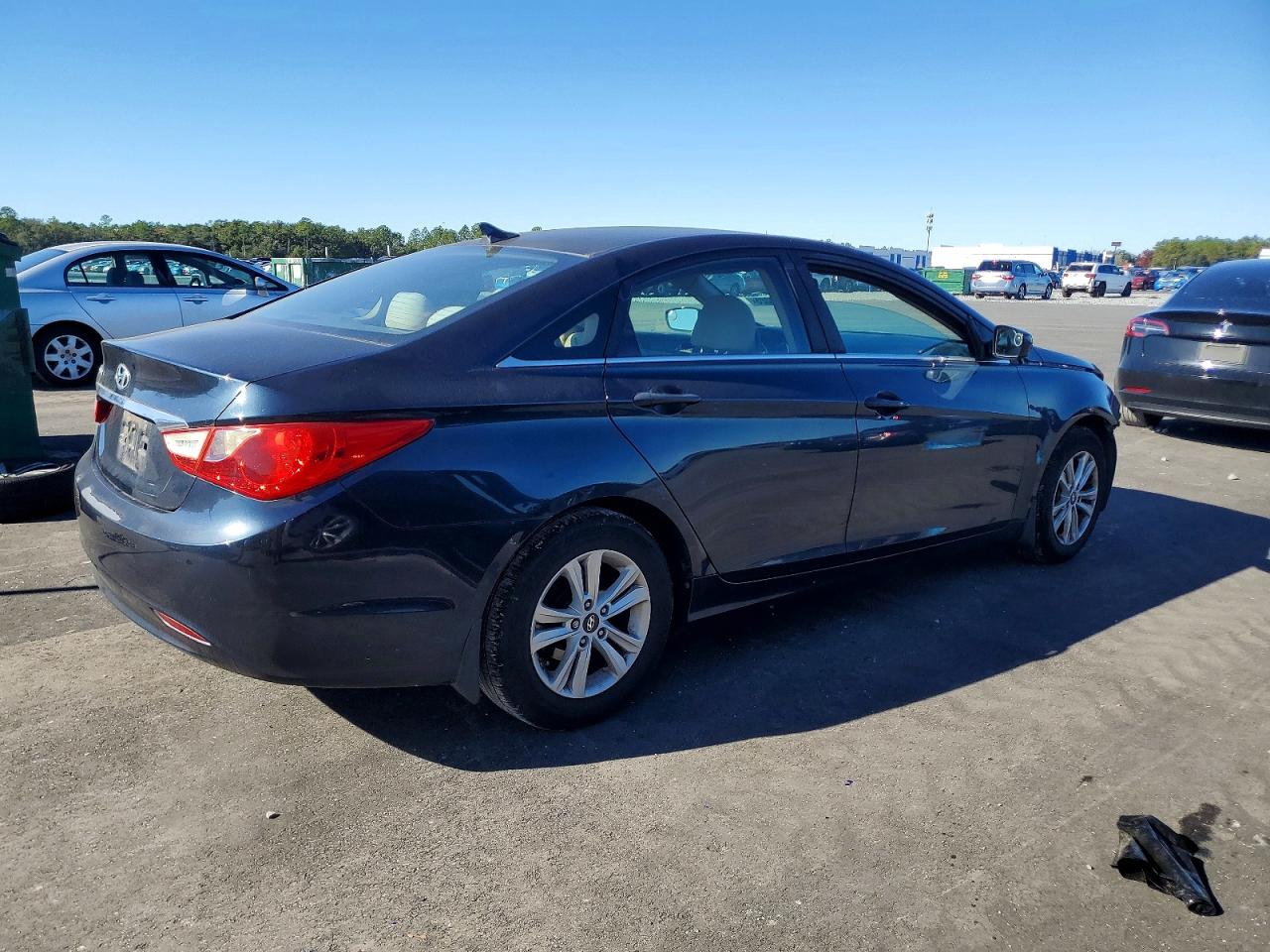 2011 HYUNDAI SONATA GLS photo 3