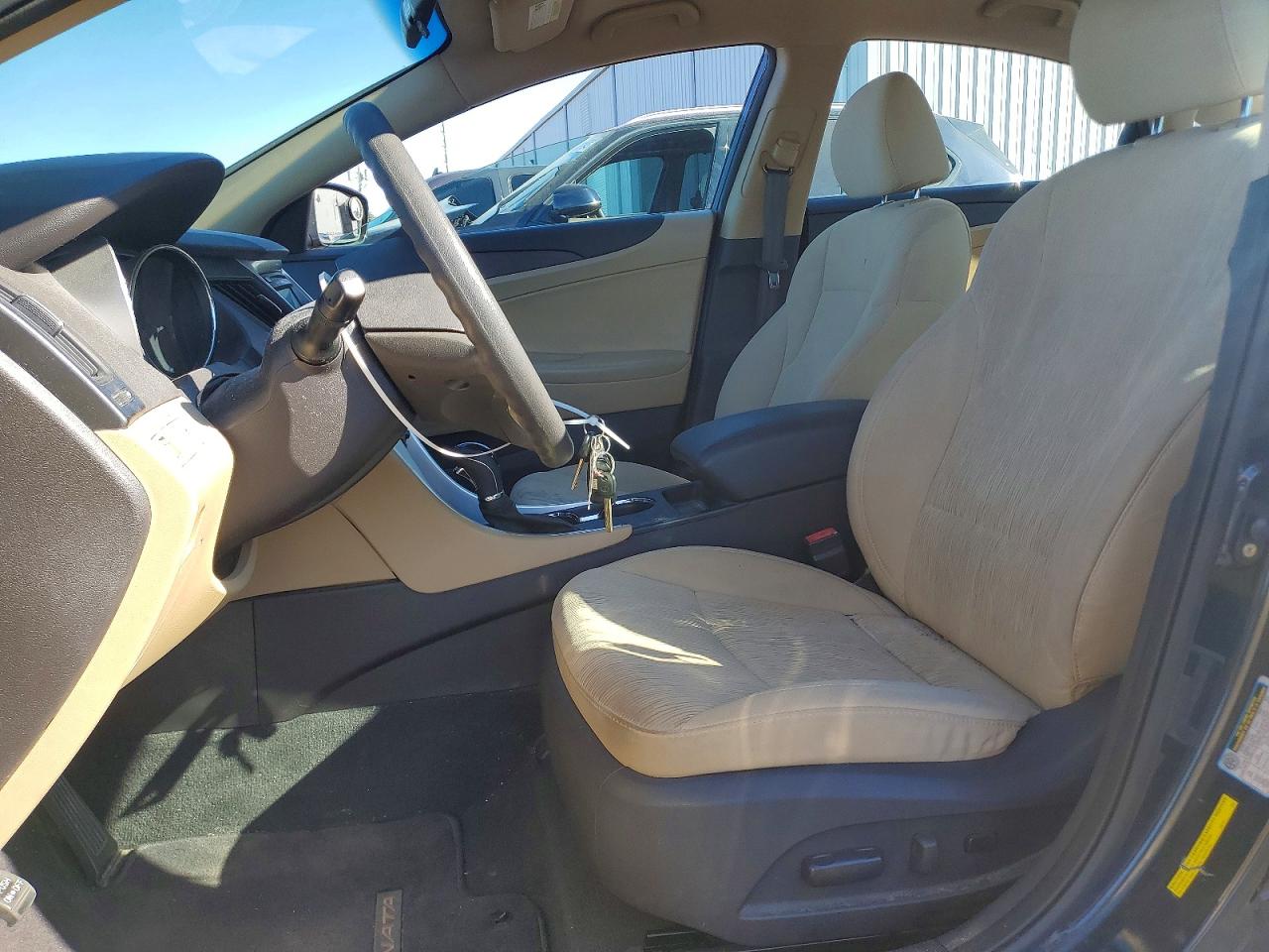 2011 HYUNDAI SONATA GLS photo 7