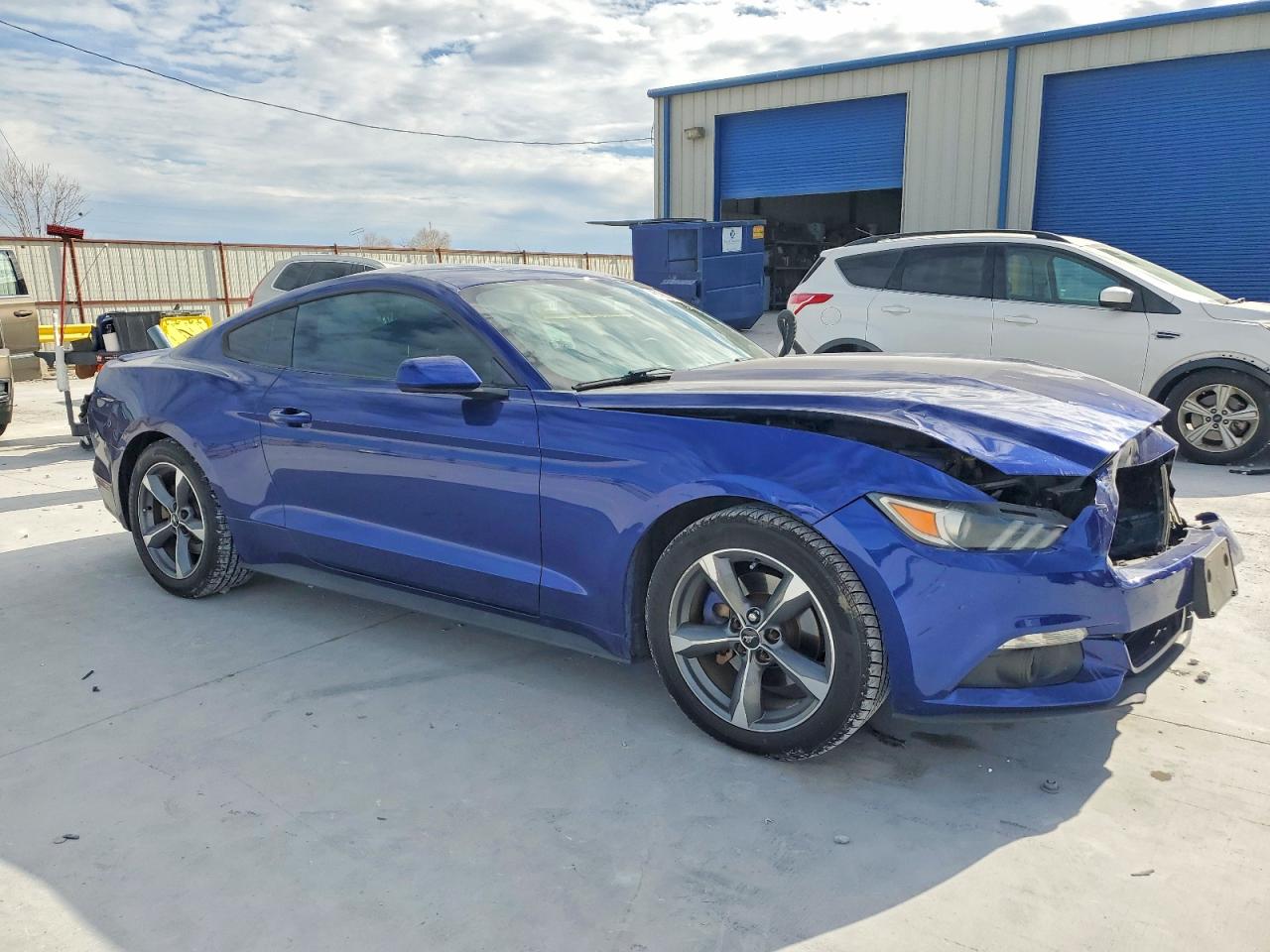 2016 FORD MUSTANG photo 4