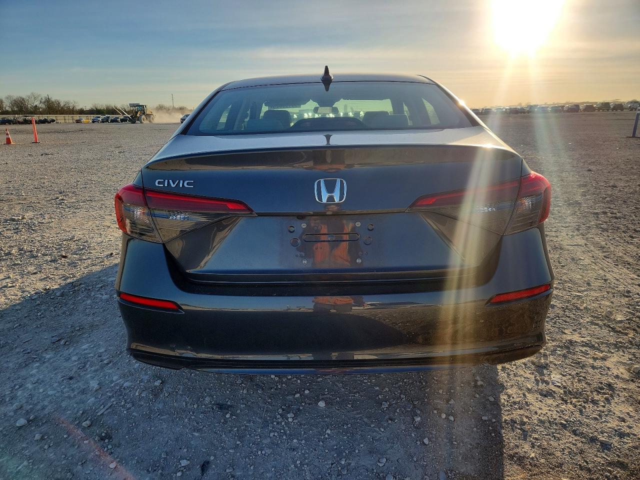2024 HONDA CIVIC EX photo 6