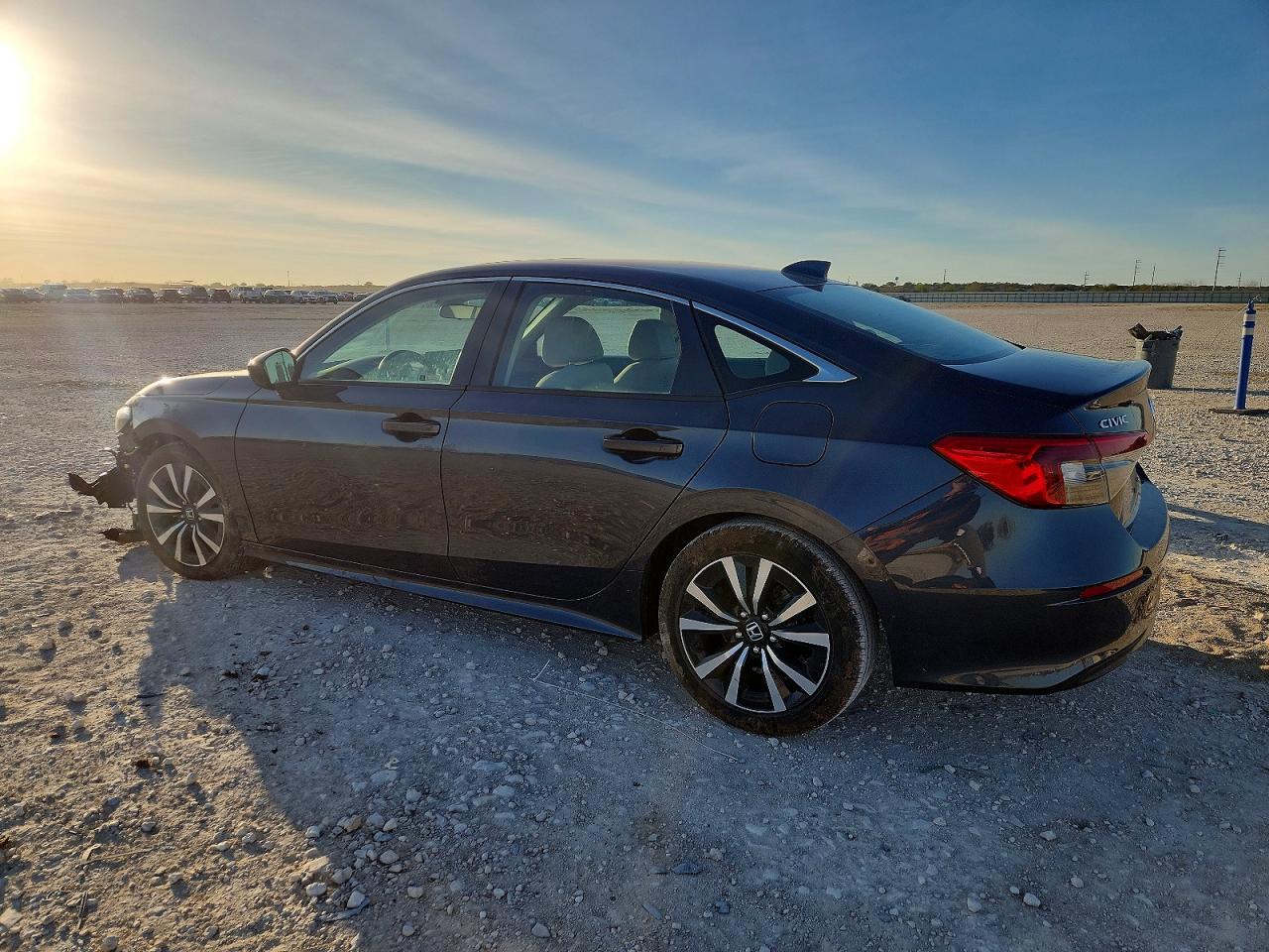 2024 HONDA CIVIC EX photo 2