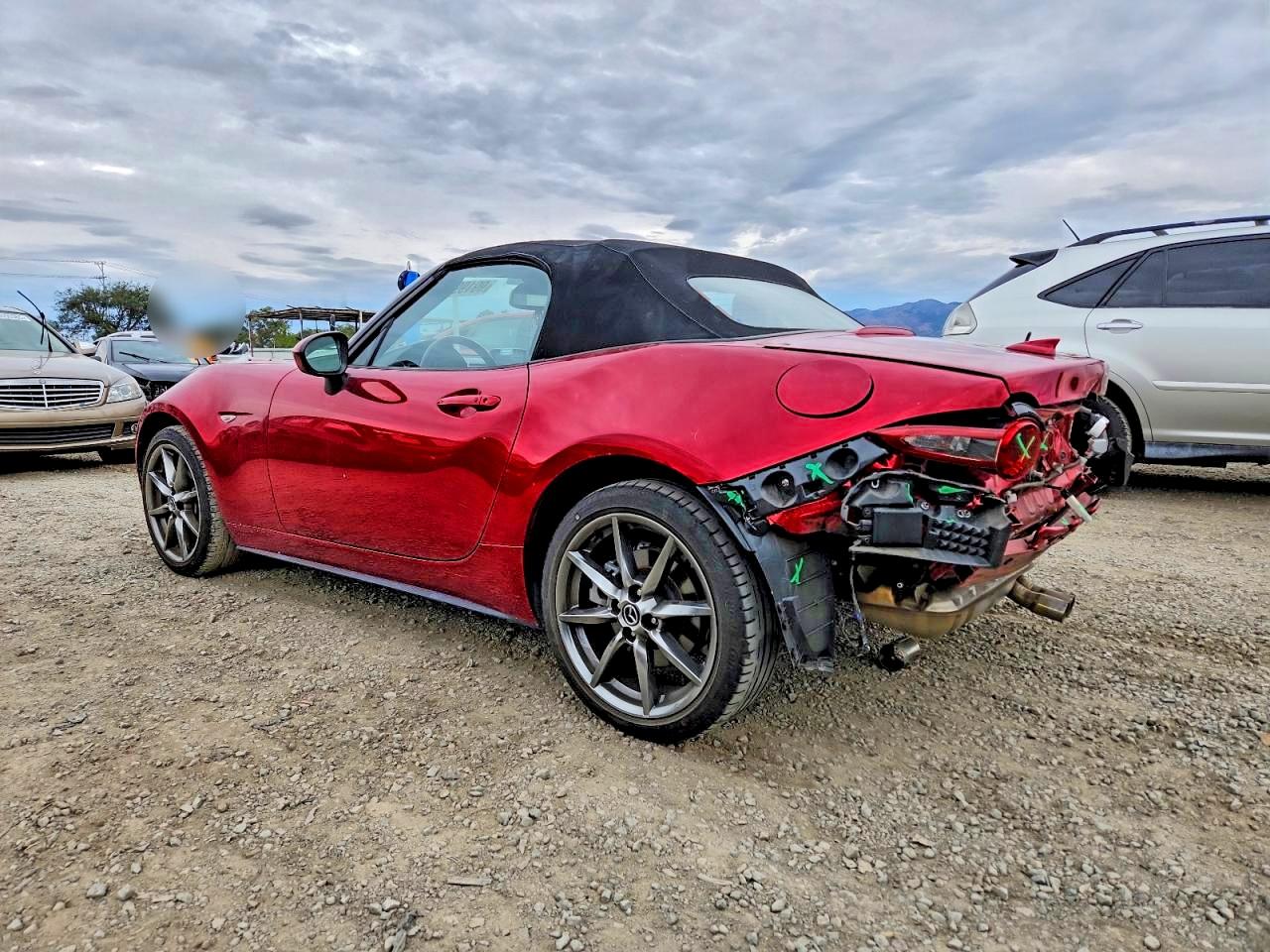 2021 MAZDA MX-5 MIATA GRAND TOURING photo 2