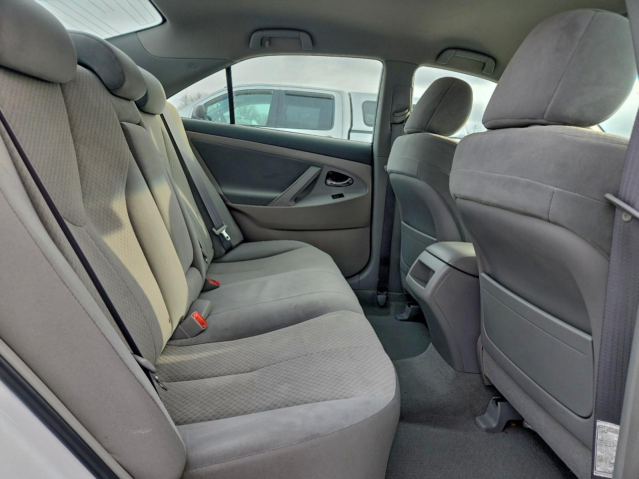 2009 TOYOTA CAMRY BASE photo 10