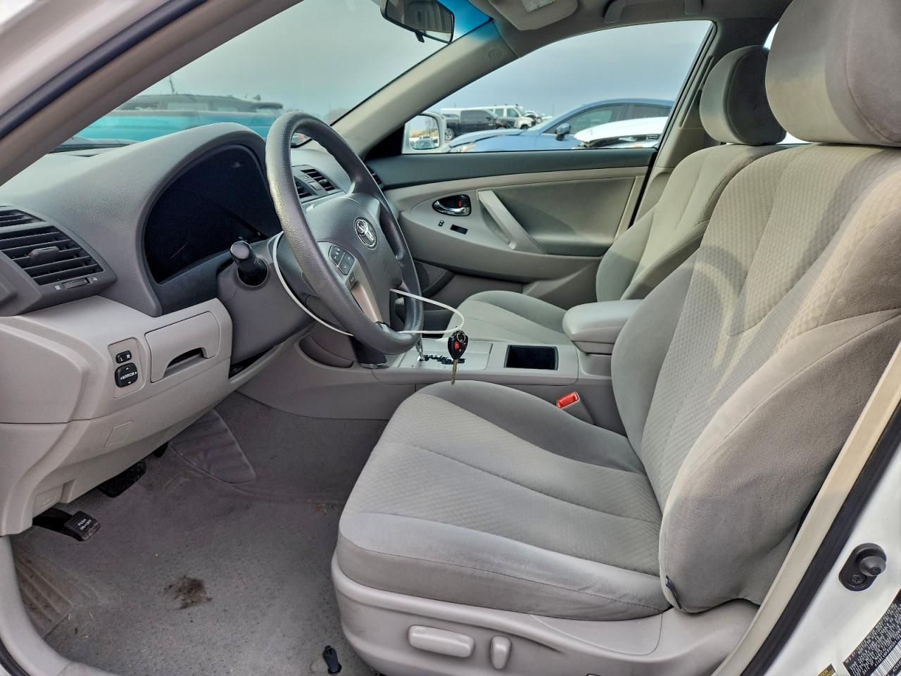 2009 TOYOTA CAMRY BASE photo 7