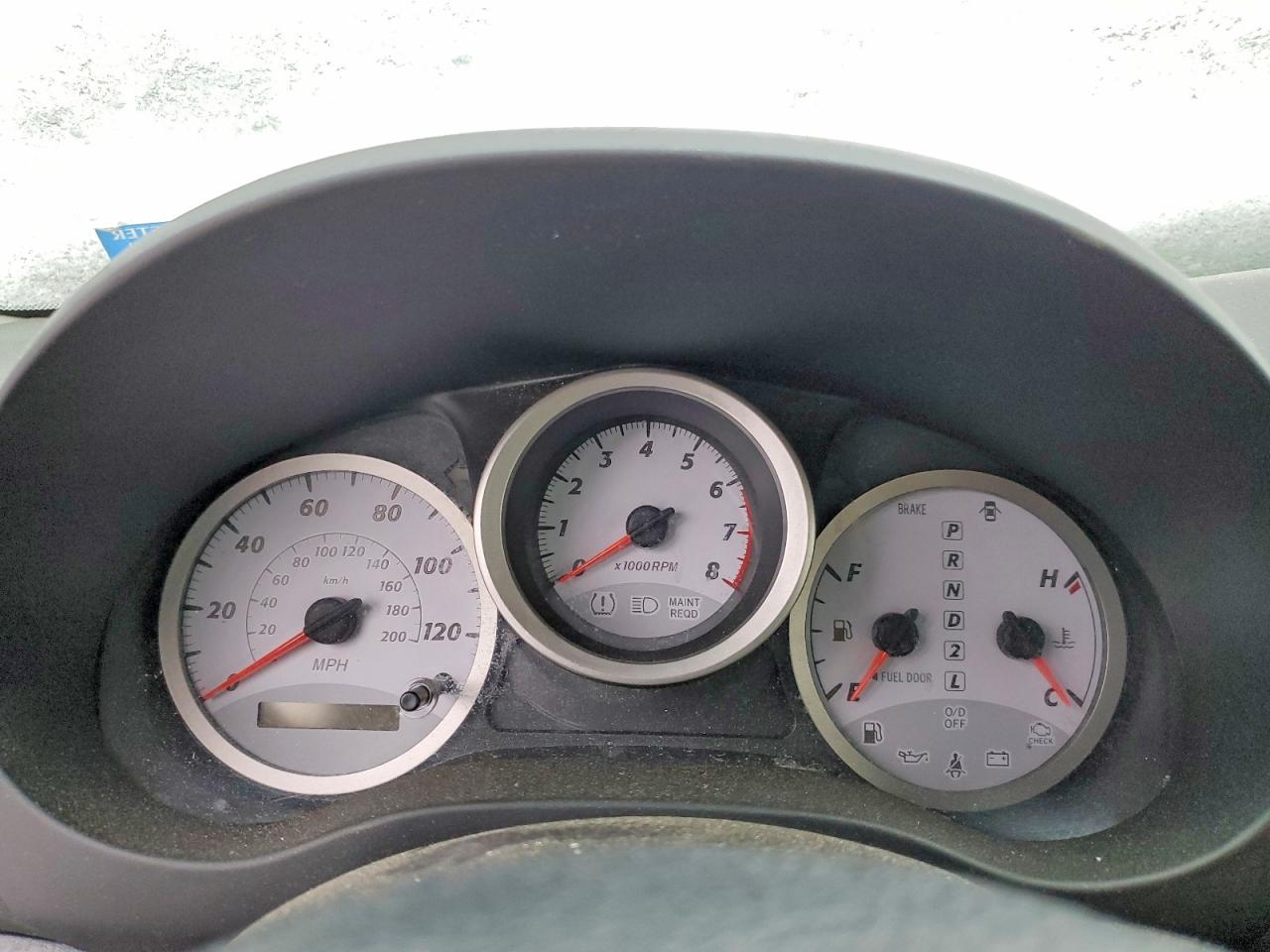 2005 TOYOTA RAV4 photo 9