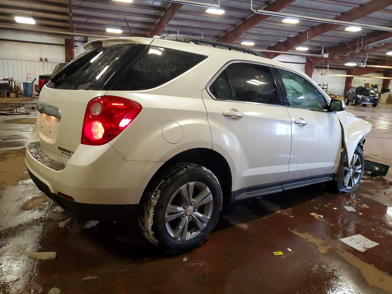 2015 CHEVROLET EQUINOX LT photo 3