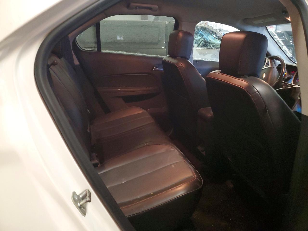 2015 CHEVROLET EQUINOX LT photo 11