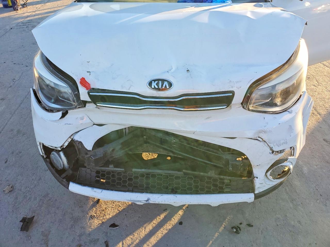 2017 KIA SOUL + photo 12