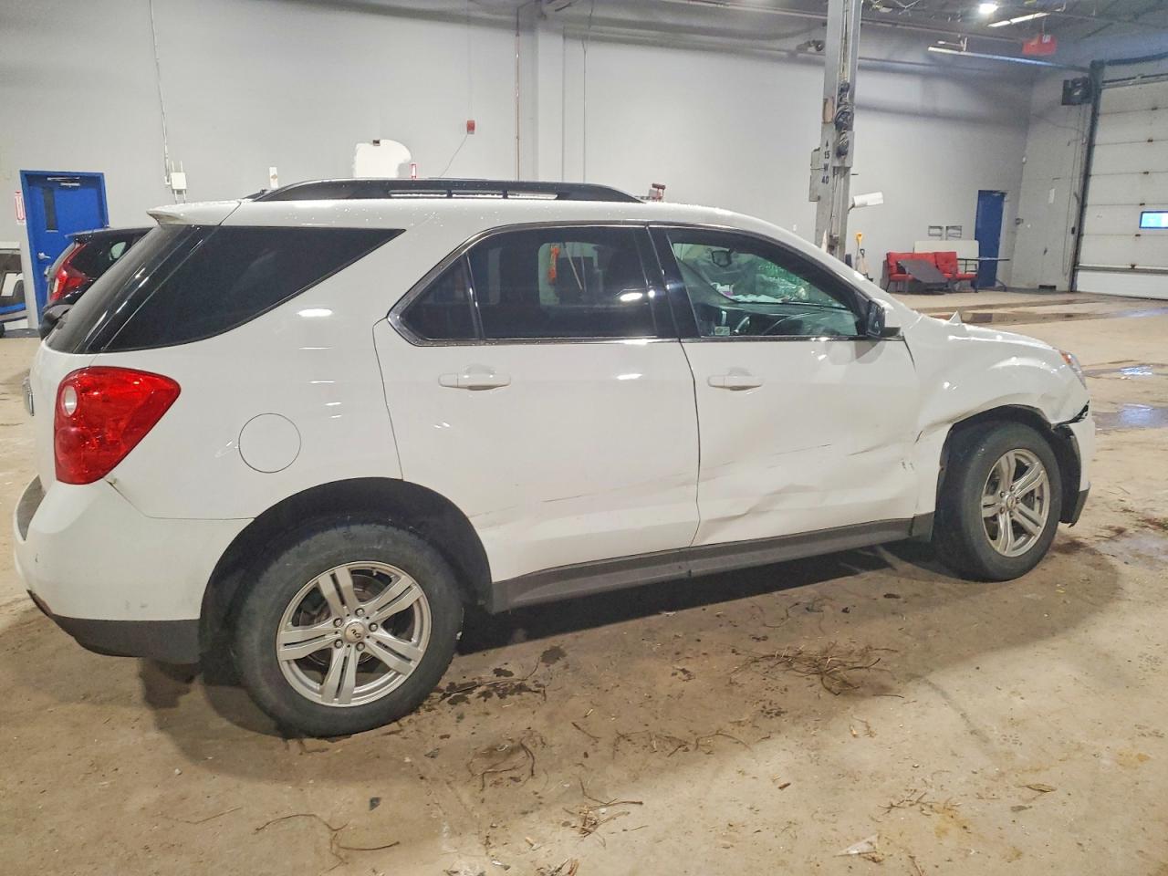2014 CHEVROLET EQUINOX LT photo 3