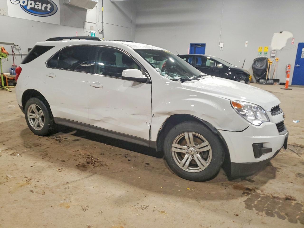2014 CHEVROLET EQUINOX LT photo 4
