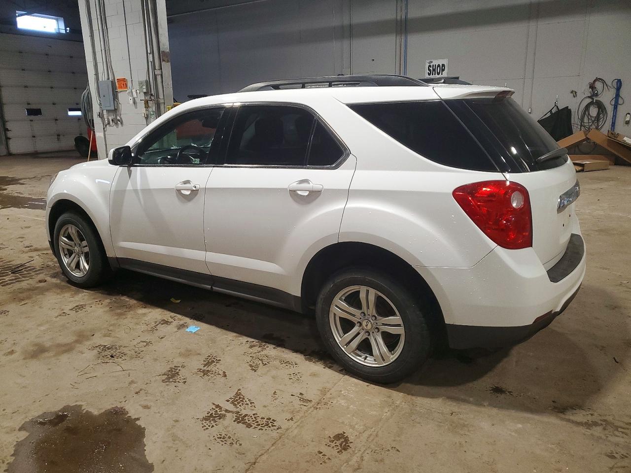 2014 CHEVROLET EQUINOX LT photo 2