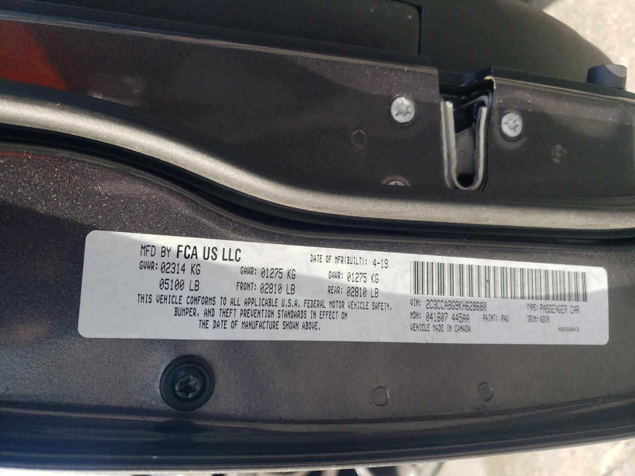 2019 CHRYSLER 300 S photo 12